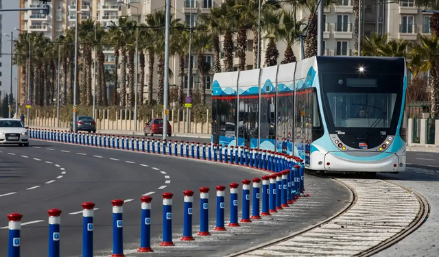 3 Ağustos 2024 İzmir son tramvay seferi saat kaçta? İzmir tramvayında Baykuş seferi var mı?