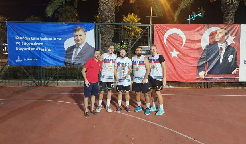 3x3 Streetball İzmir Cup 2024'ün finali İzmir Fuar'da