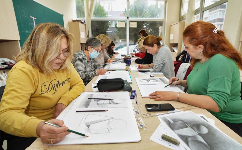 Gaziemir Belediyesi'nin kış dönemi kurs kayıtları başladı