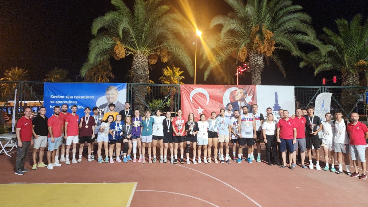 3X3 Streetball İzmir Cup 2024'Ün Finali İzmir Fuar'da