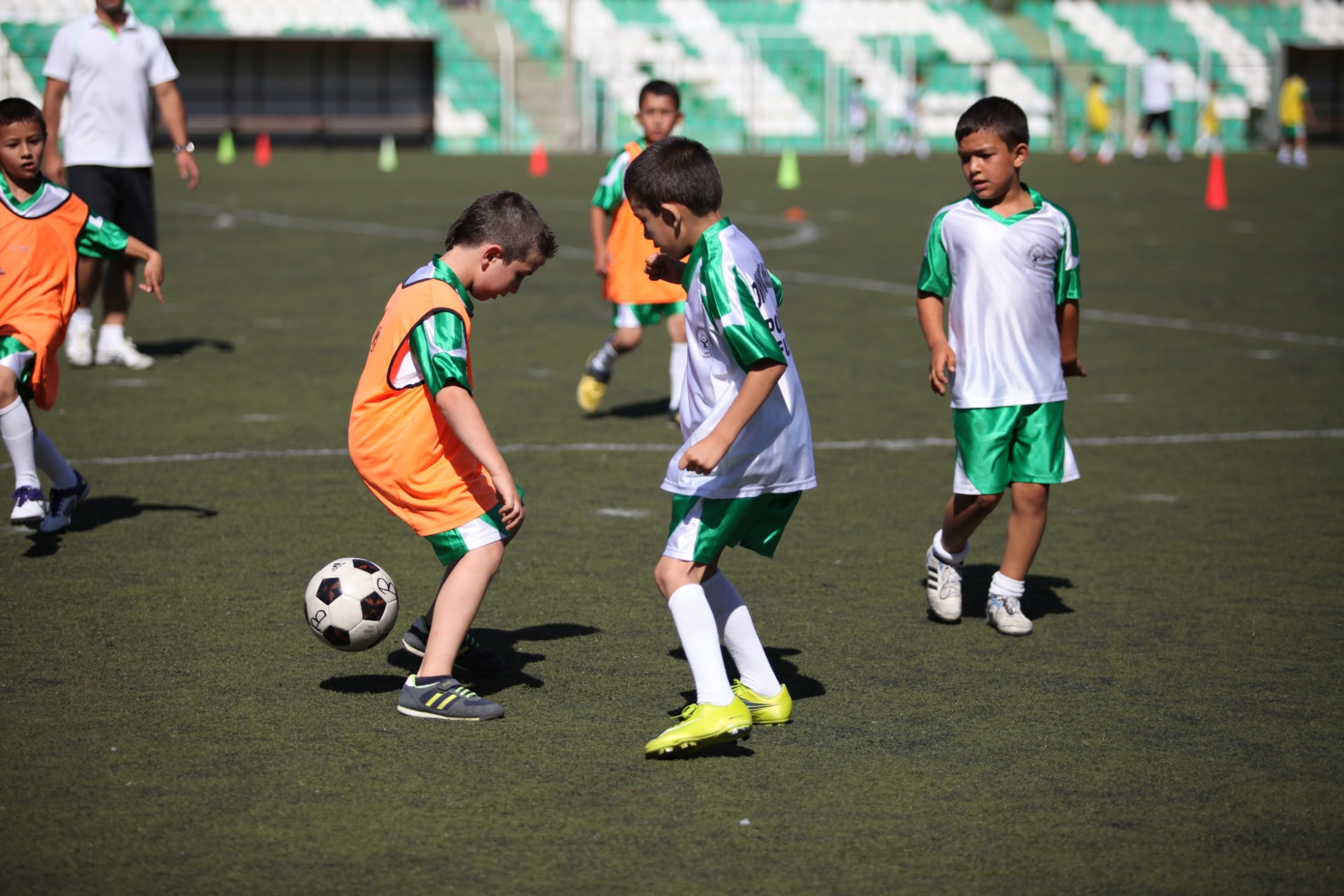 Bornova Belediyesi'nden Her Yaş Için Spor Fırsatı Kayıtlar Başlıyor!1